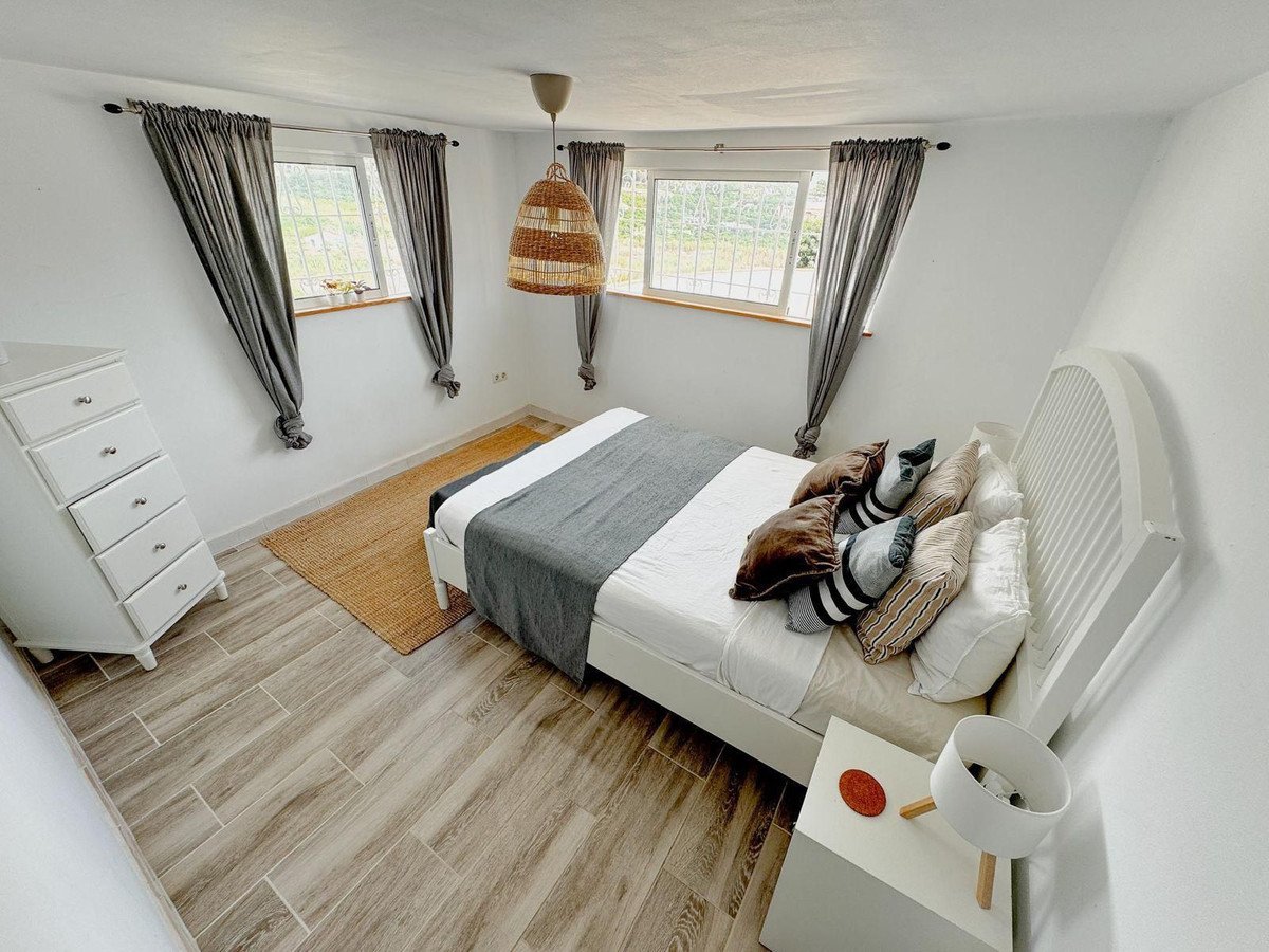 4 Bed Detached Villa in Nerja
