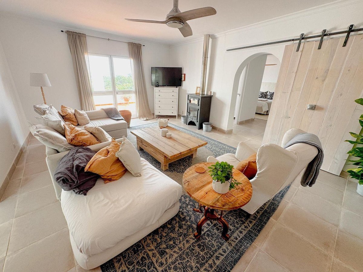 4 Bed Detached Villa in Nerja