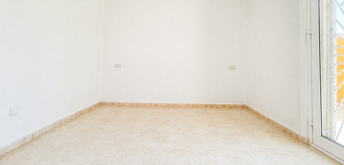 3 Bed Townhouse in Dona Pepa