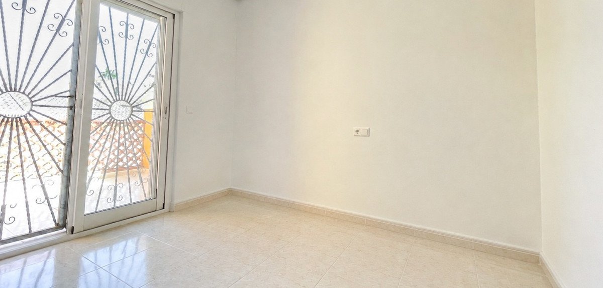 3 Bed Townhouse in Dona Pepa