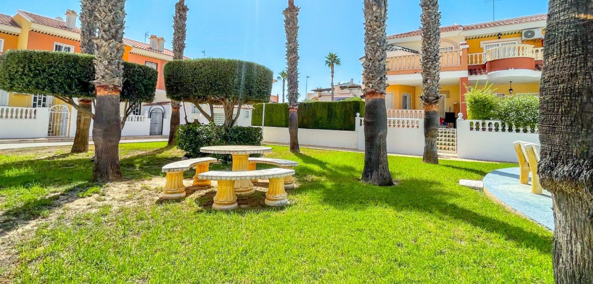 3 Bed Townhouse in Dona Pepa