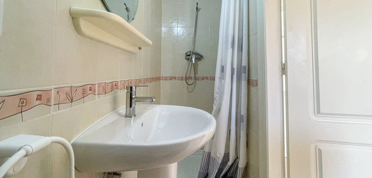3 Bed Townhouse in Dona Pepa