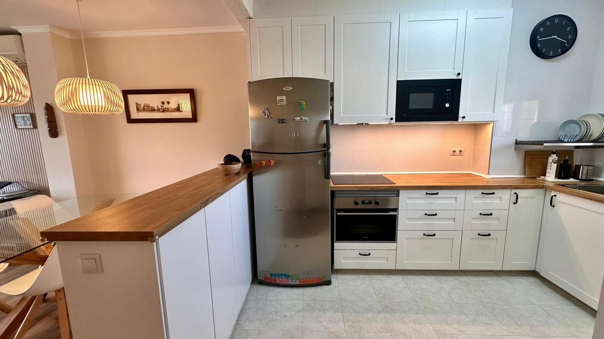 2 Bed Middle Floor Apartment in Benalmadena