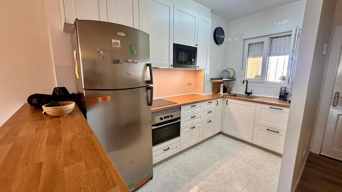 2 Bed Middle Floor Apartment in Benalmadena