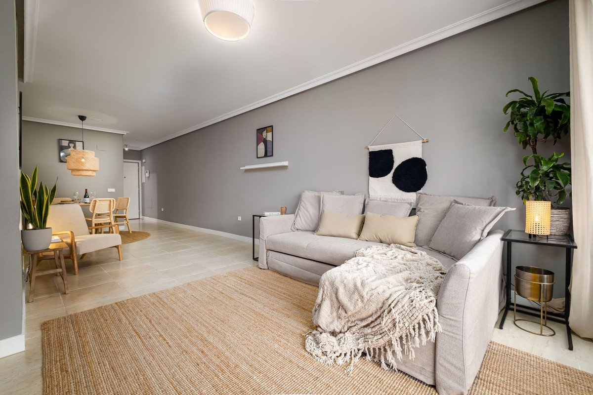 2 Bed Ground Floor Apartment in Estepona