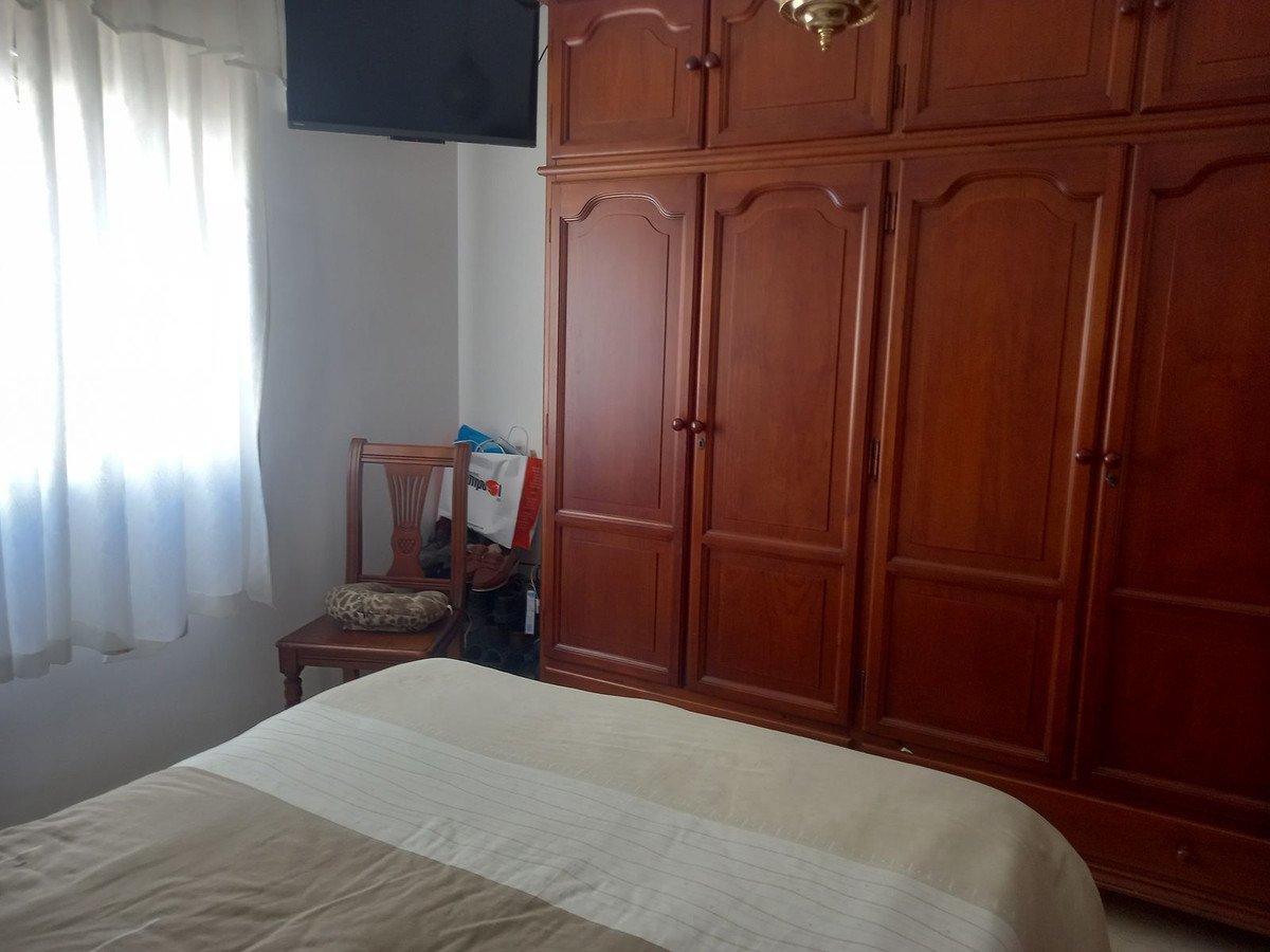 4 Bed Semi-Detached House in Estepona