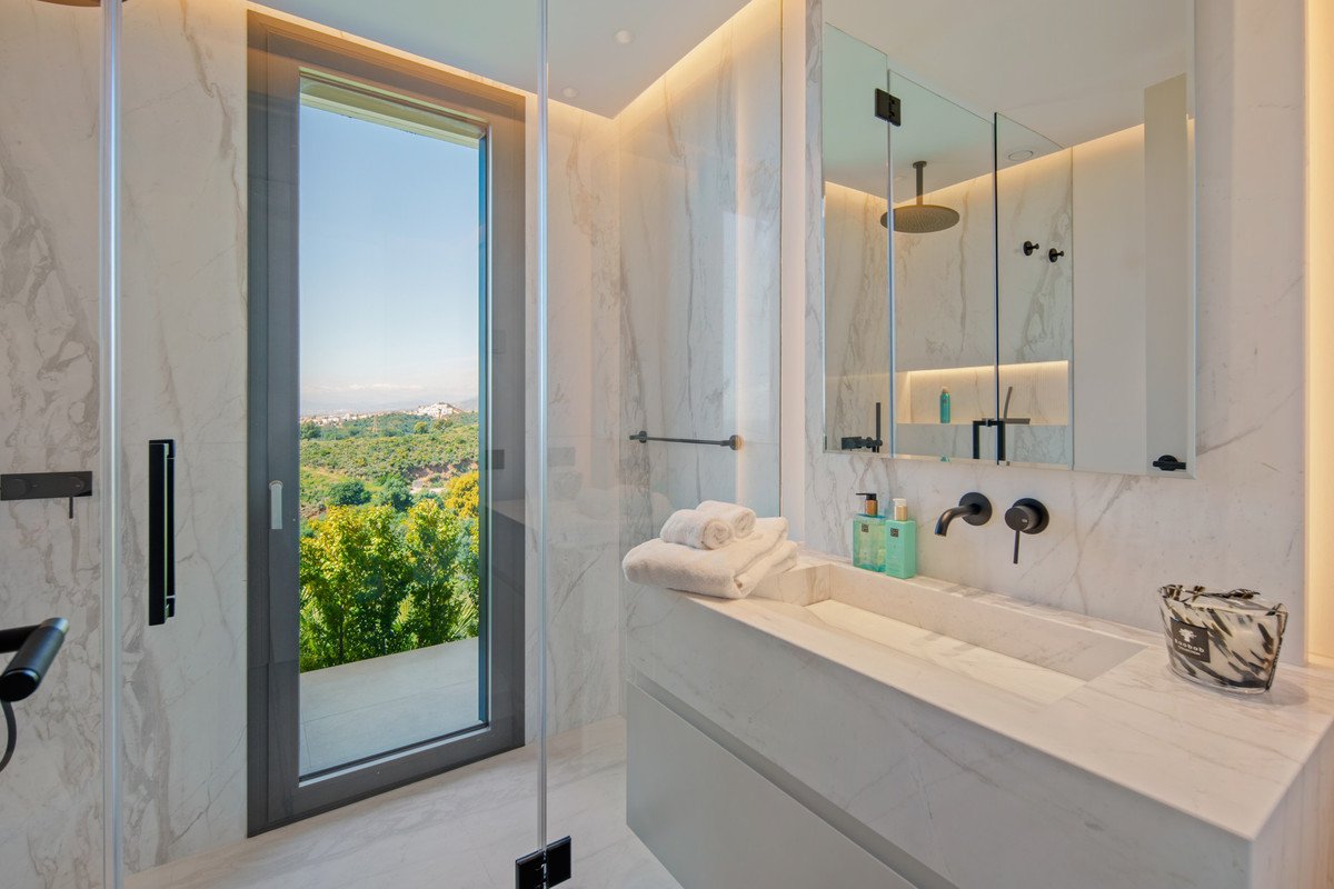 4 Bed Detached Villa in El Rosario