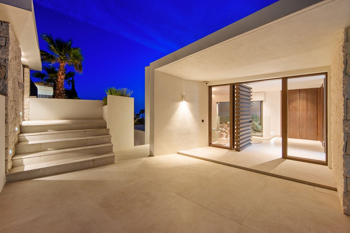 4 Bed Detached Villa in El Rosario
