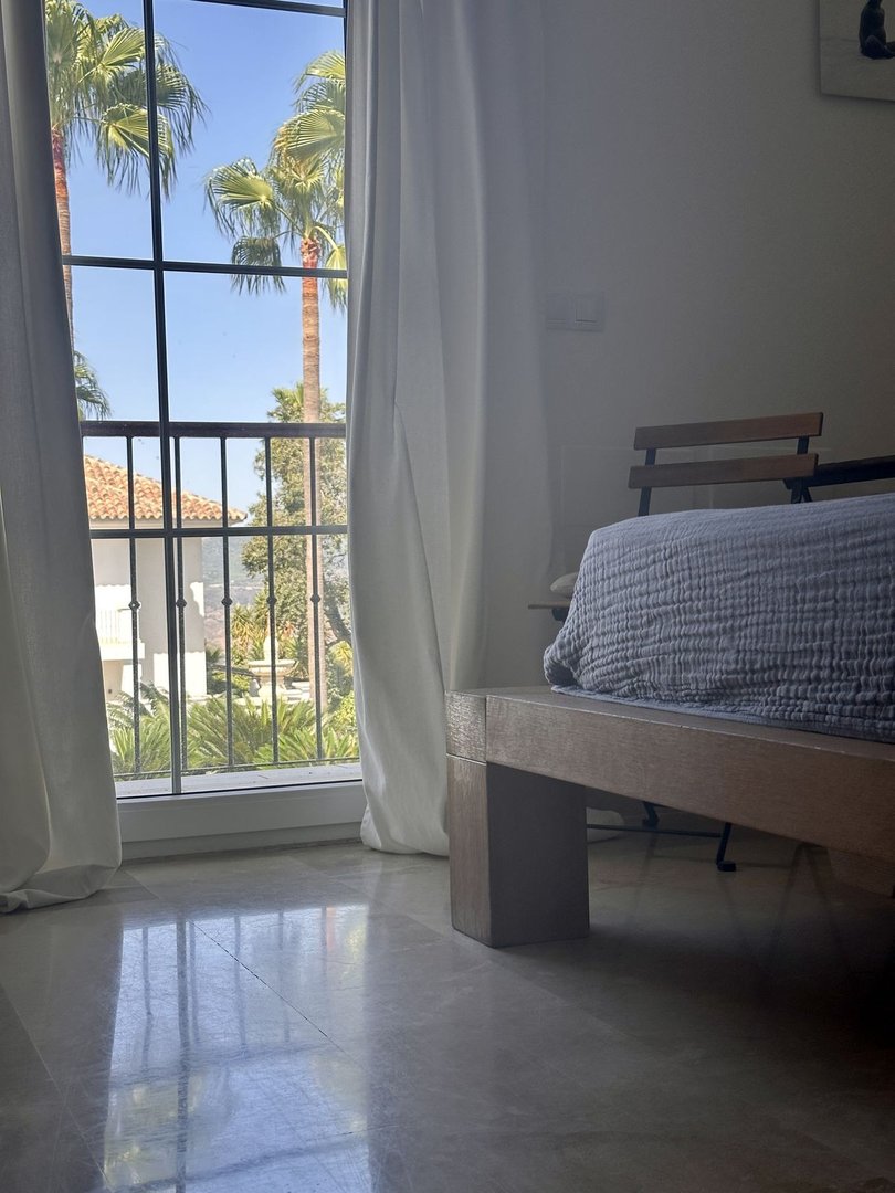 5 Bed Townhouse in La Mairena