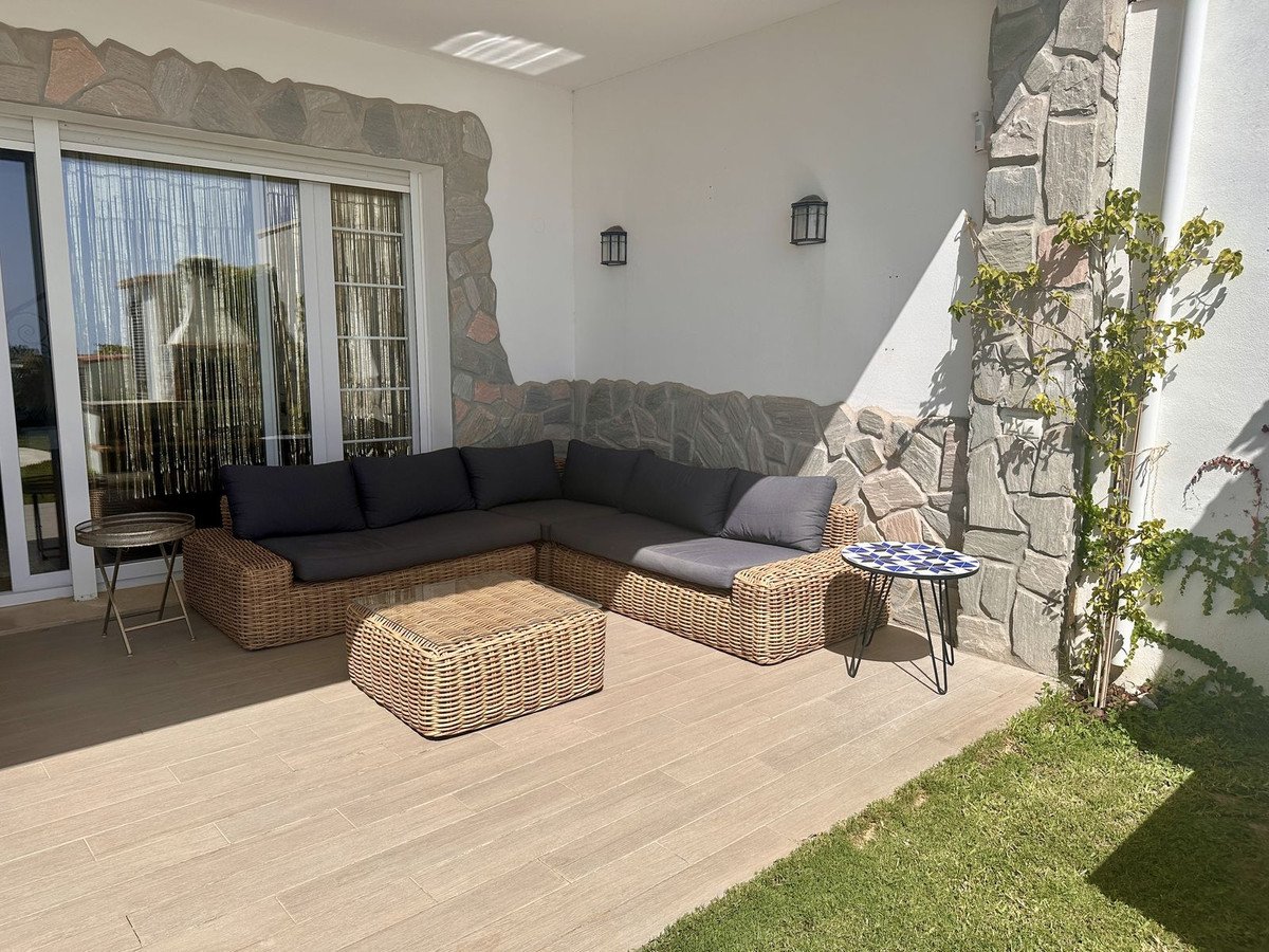 5 Bed Townhouse in La Mairena