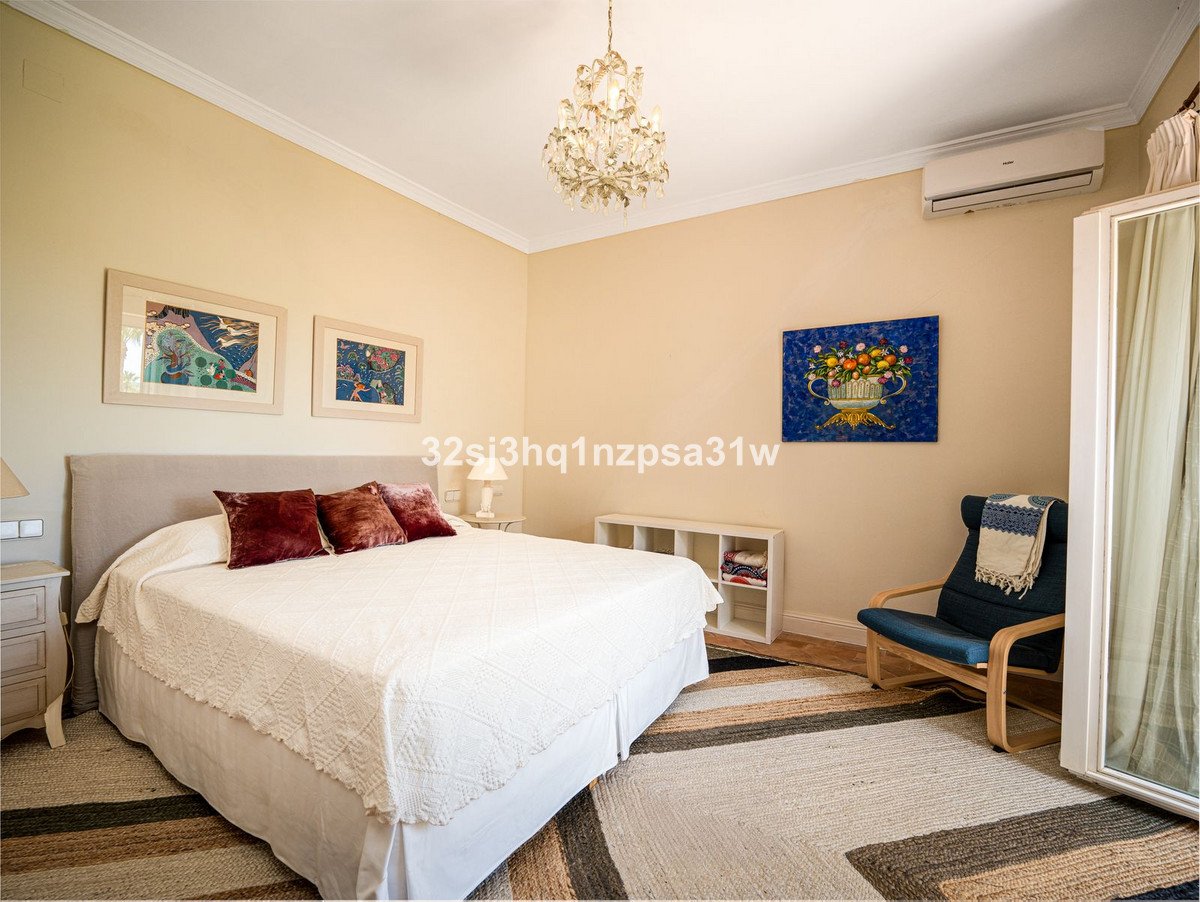 5 Bed Detached Villa in Sotogrande