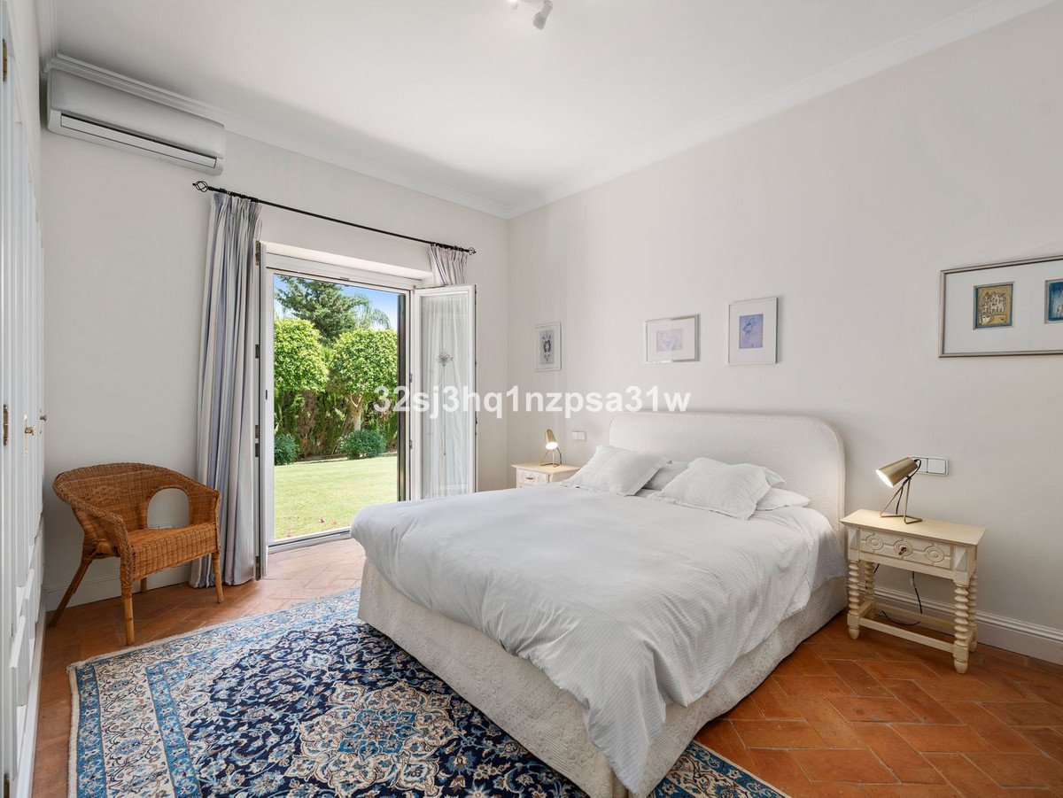 5 Bed Detached Villa in Sotogrande