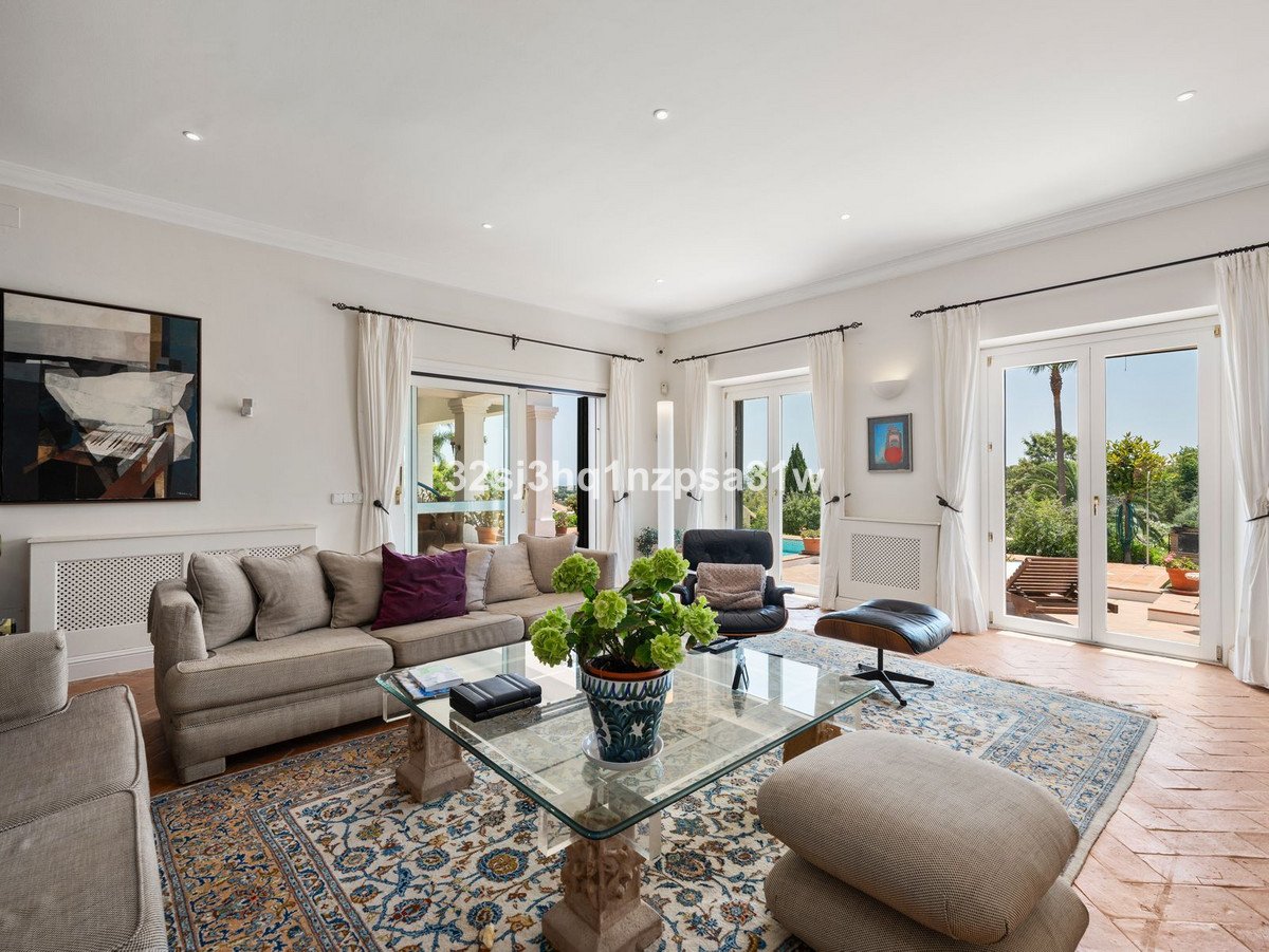 5 Bed Detached Villa in Sotogrande