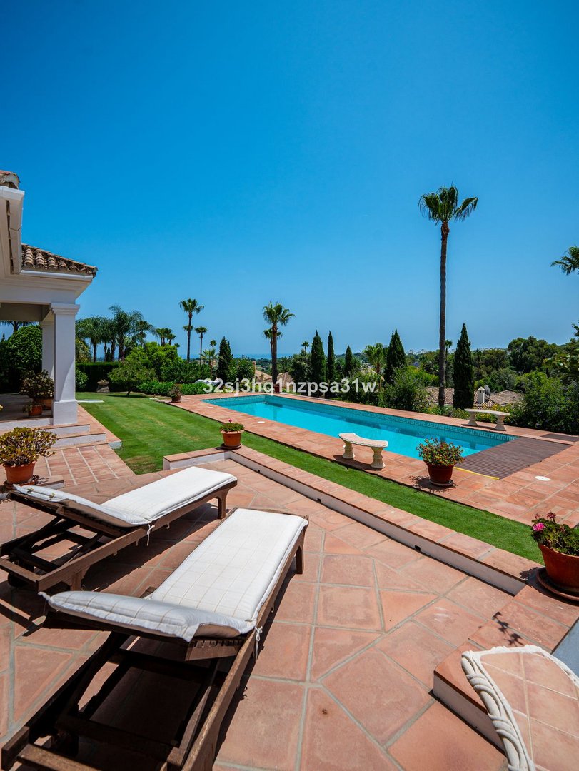 5 Bed Detached Villa in Sotogrande