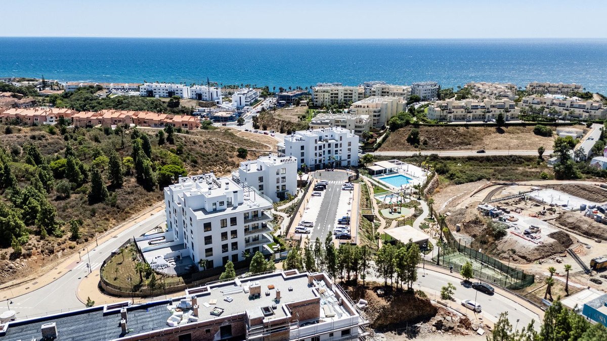 2 Bed Ground Floor Apartment in El Chaparral