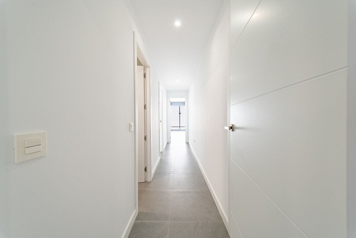 2 Bed Ground Floor Apartment in El Chaparral