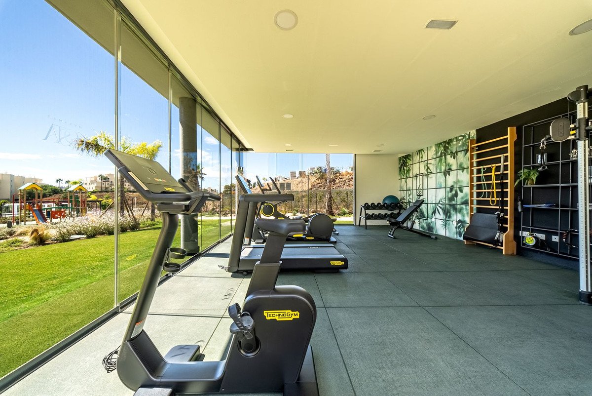 2 Bed Ground Floor Apartment in El Chaparral