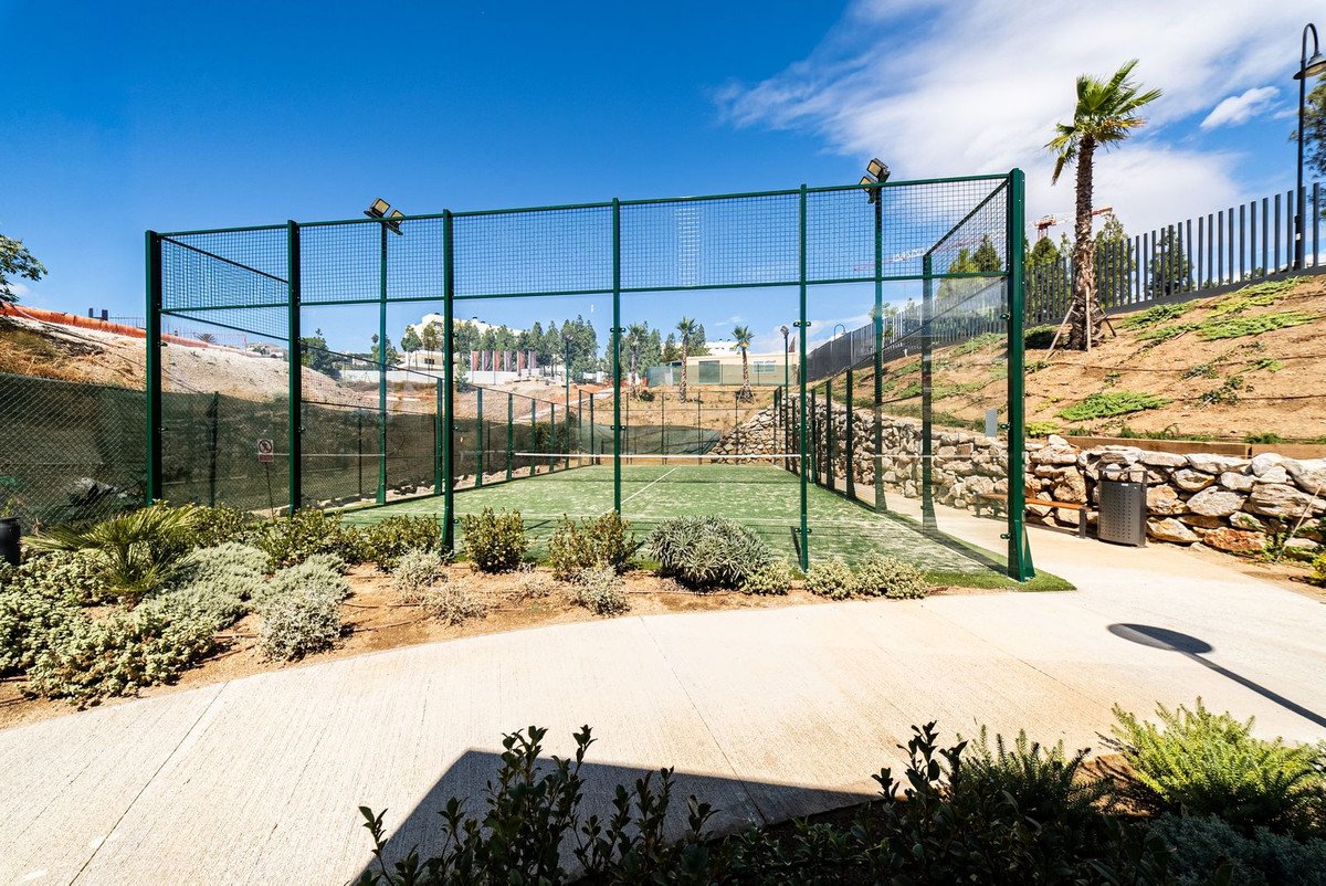 2 Bed Ground Floor Apartment in El Chaparral