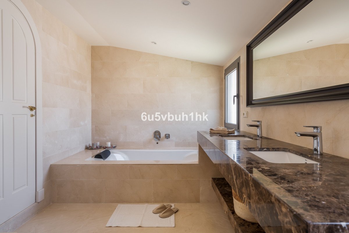 4 Bed Detached Villa in Torreblanca