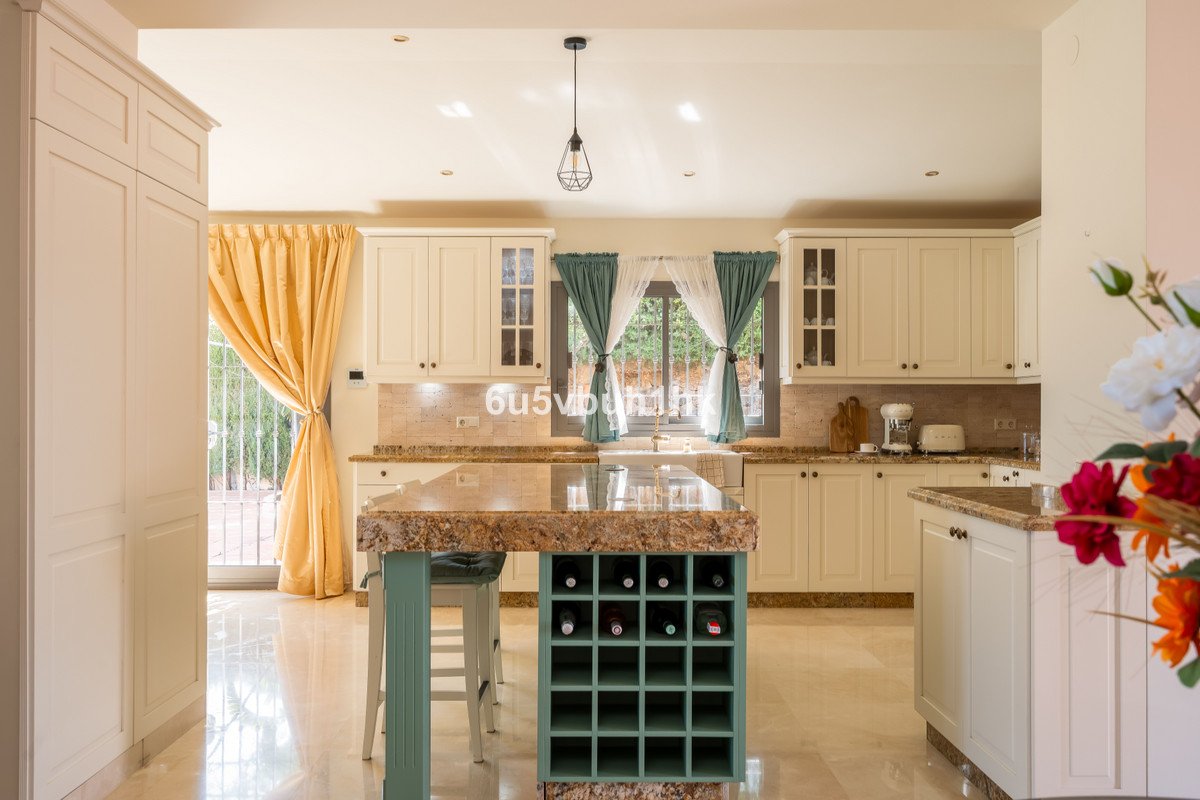4 Bed Detached Villa in Torreblanca