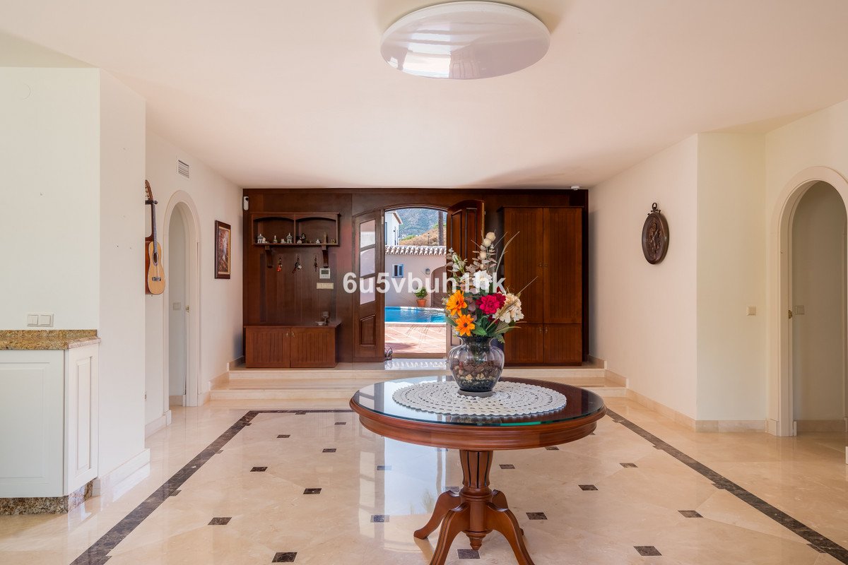 4 Bed Detached Villa in Torreblanca