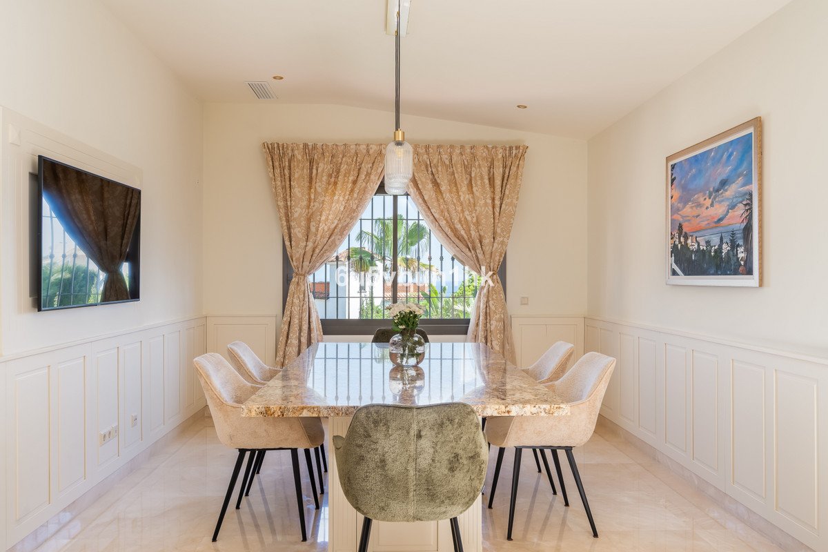 4 Bed Detached Villa in Torreblanca