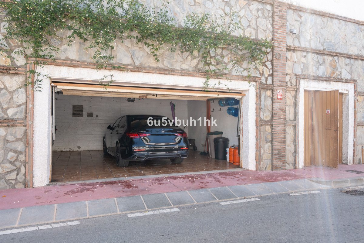 4 Bed Detached Villa in Torreblanca