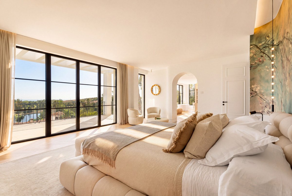 8 Bed Detached Villa in Benahavís