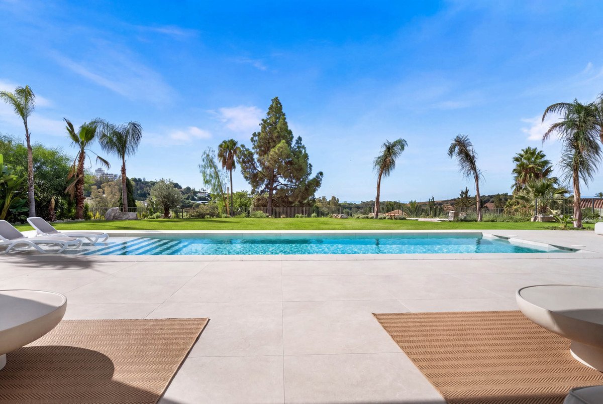 8 Bed Detached Villa in Benahavís
