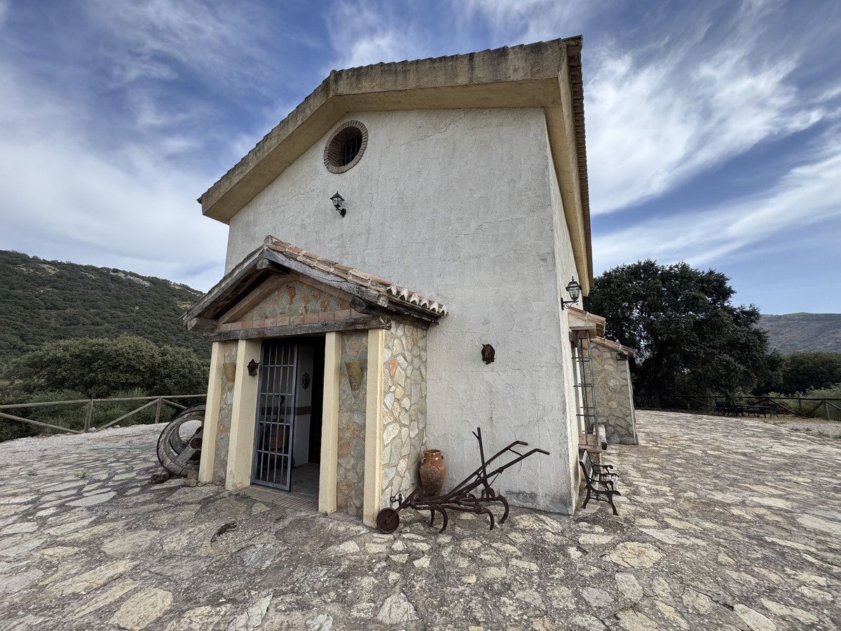 3 Bed Finca - Cortijo in Alfarnate