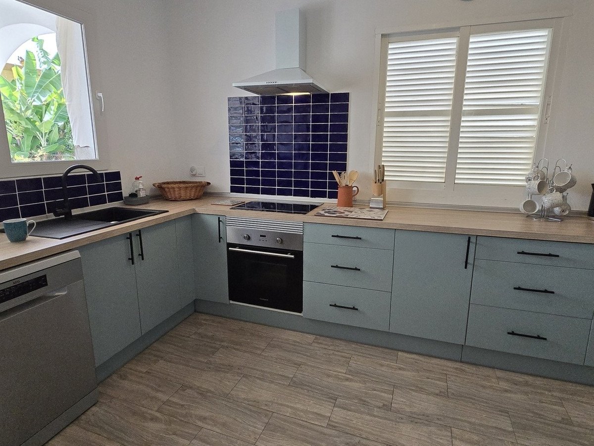 4 Bed Detached Villa in El Calon