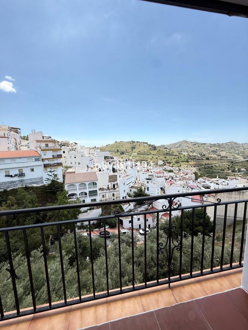 4 Bed Detached Villa in Cómpeta