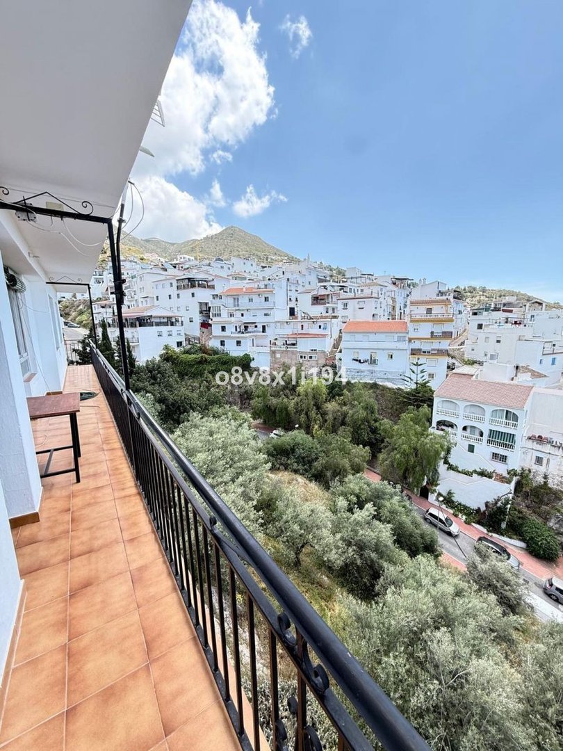 4 Bed Detached Villa in Cómpeta