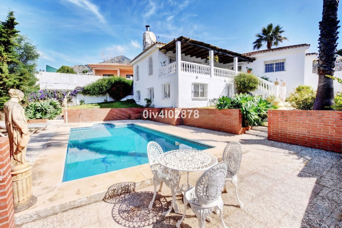 5 Bed Detached Villa in La Capellania