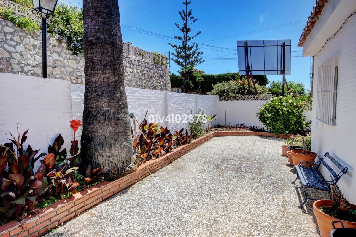 5 Bed Detached Villa in La Capellania