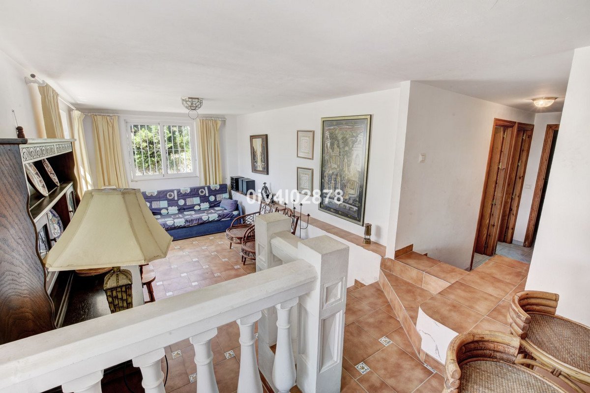 5 Bed Detached Villa in La Capellania