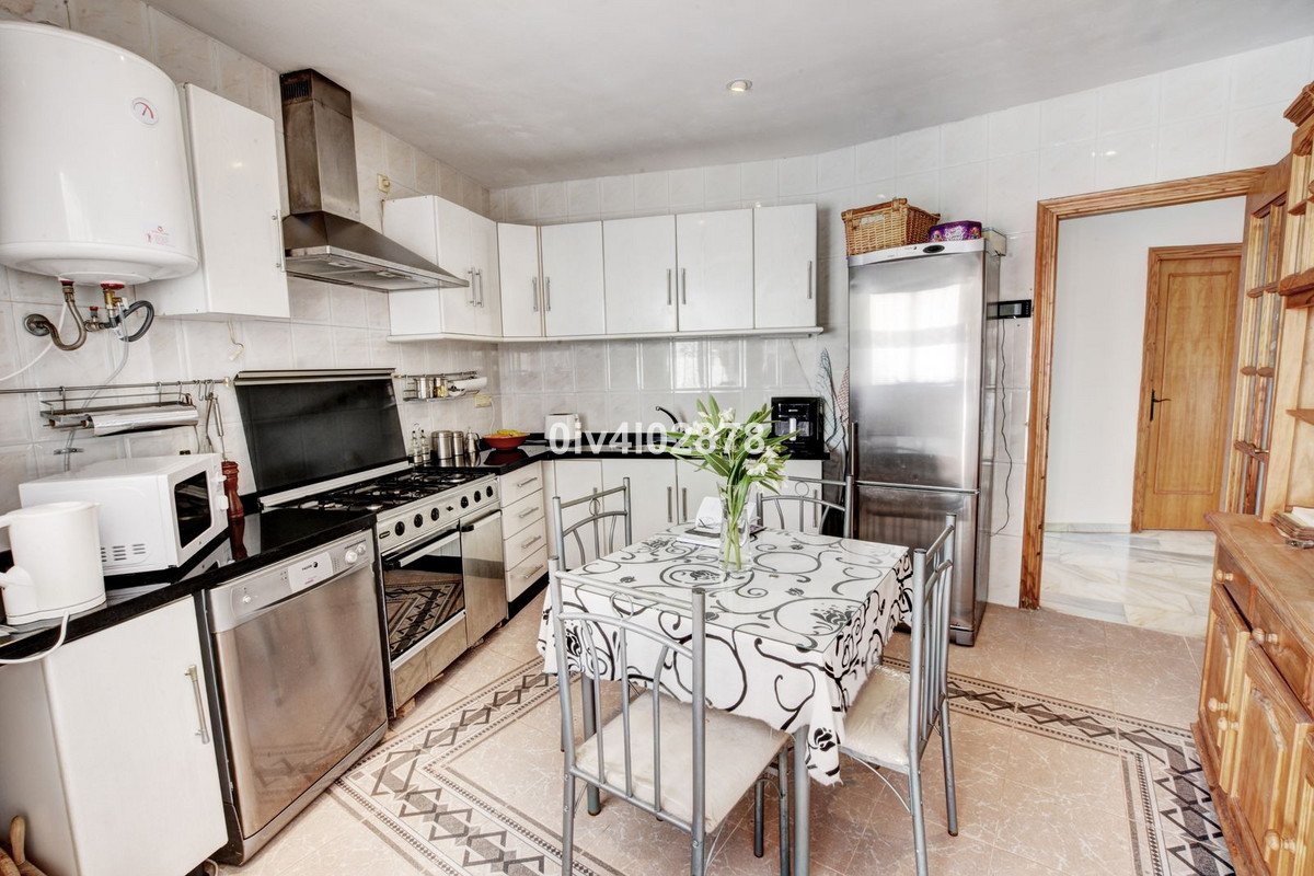 5 Bed Detached Villa in La Capellania
