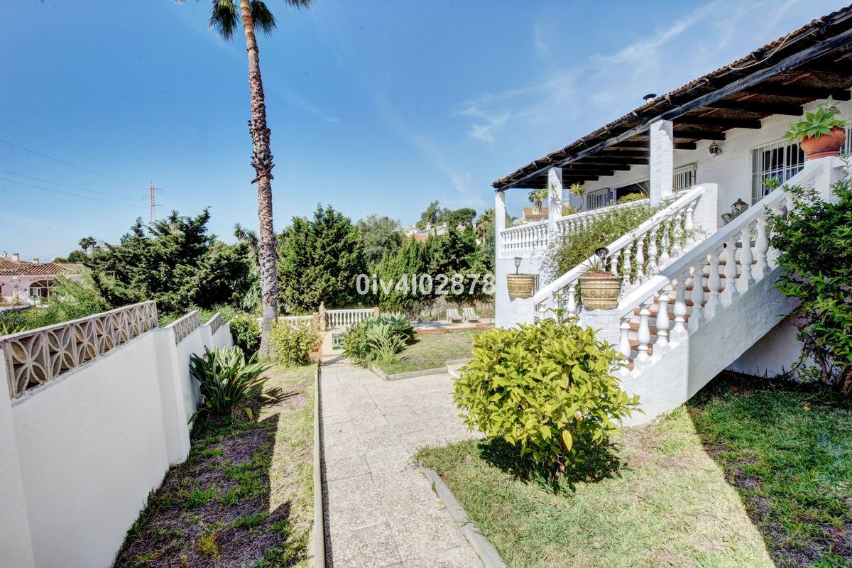 5 Bed Detached Villa in La Capellania