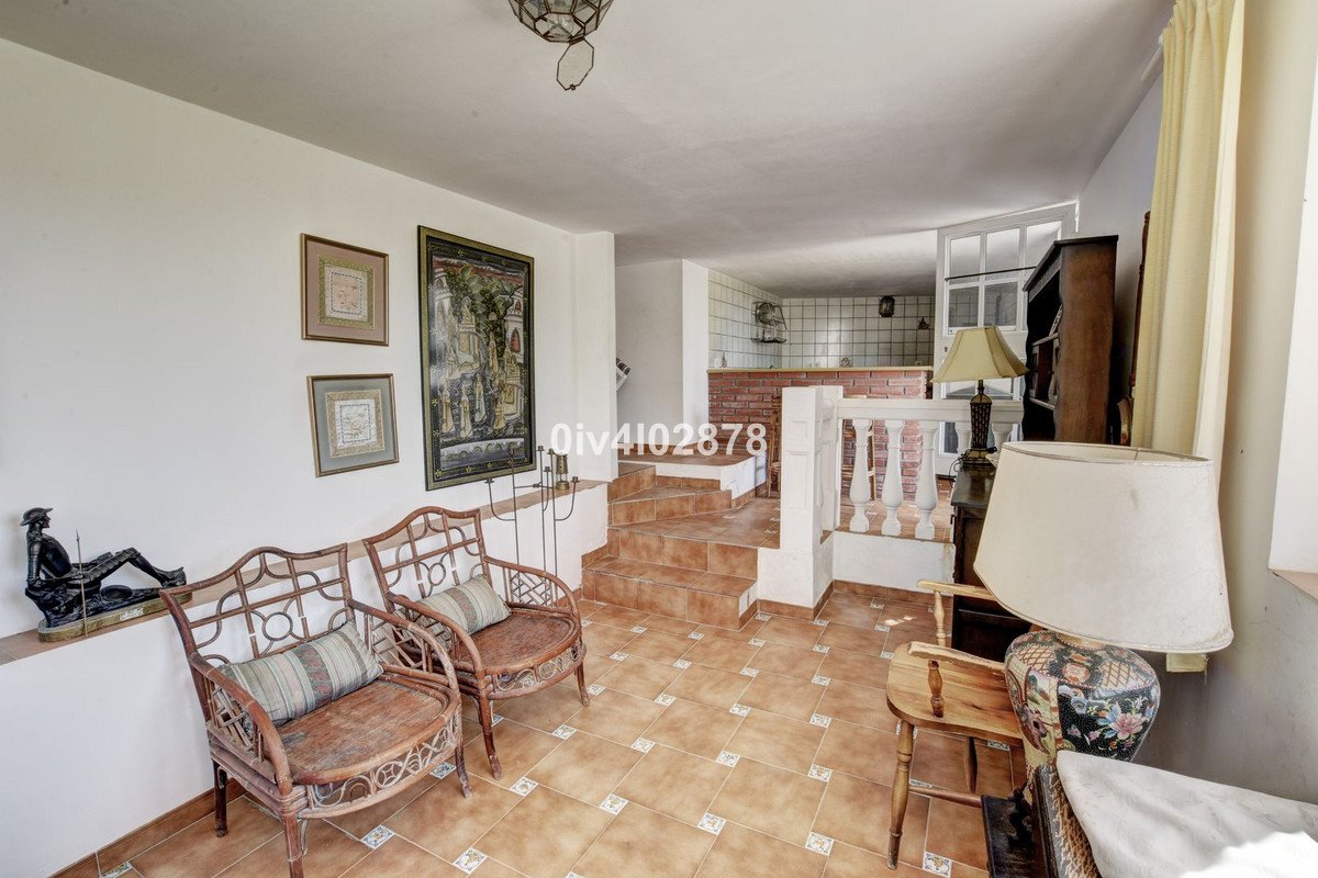 5 Bed Detached Villa in La Capellania