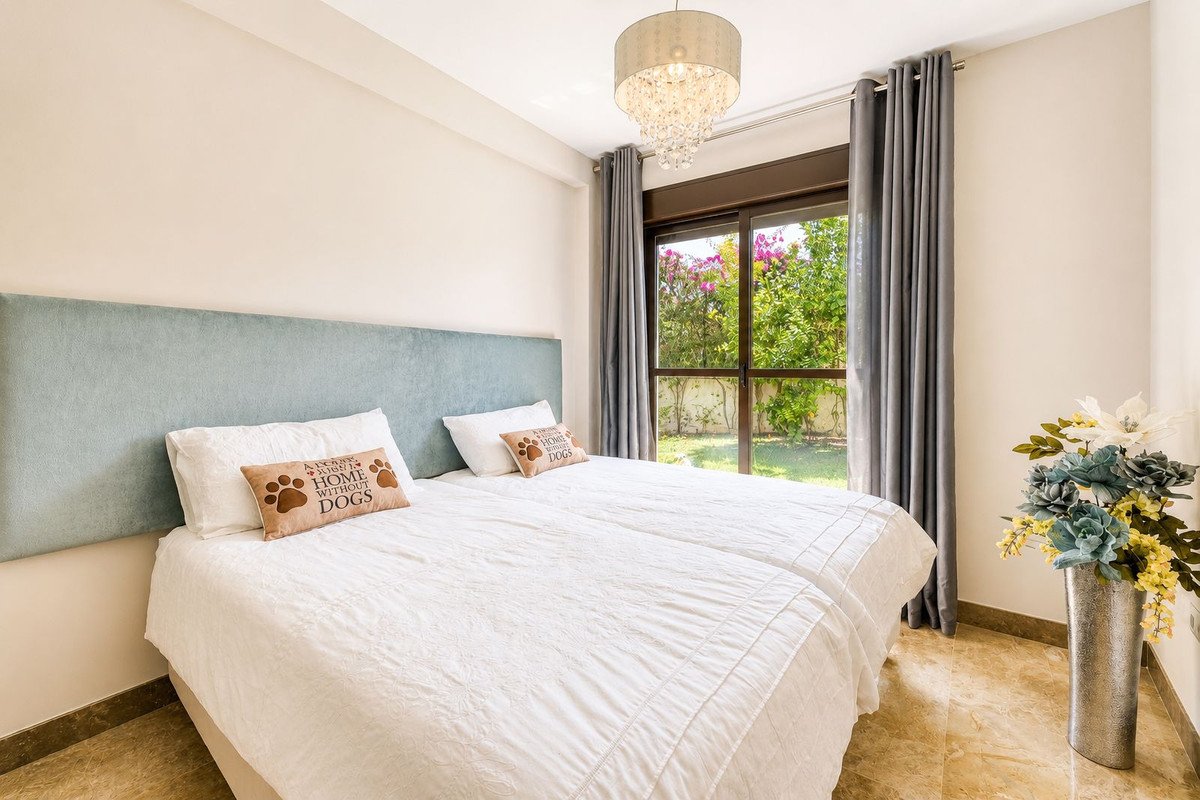 2 Bed Ground Floor Apartment in Estepona