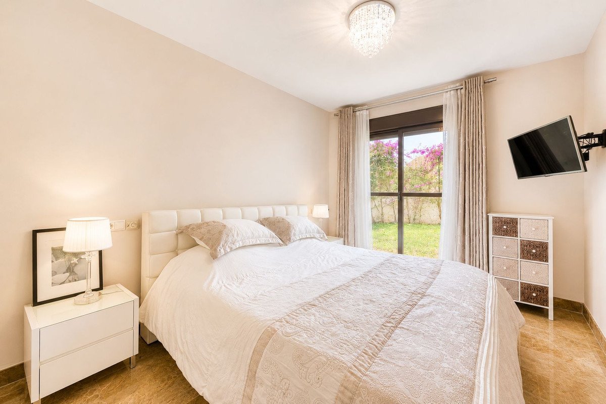 2 Bed Ground Floor Apartment in Estepona