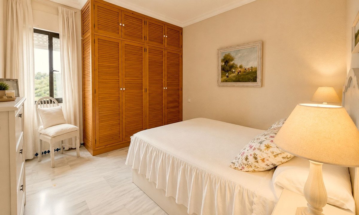 3 Bed Top Floor Apartment in Estepona
