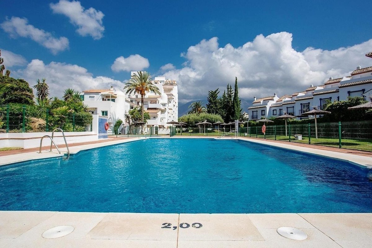 3 Bed Top Floor Apartment in Estepona