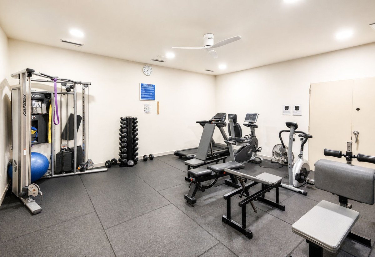 2 Bed Middle Floor Apartment in Benalmadena