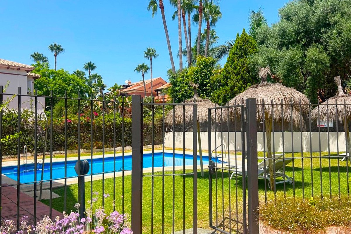 4 Bed Townhouse in San Pedro de Alcántara