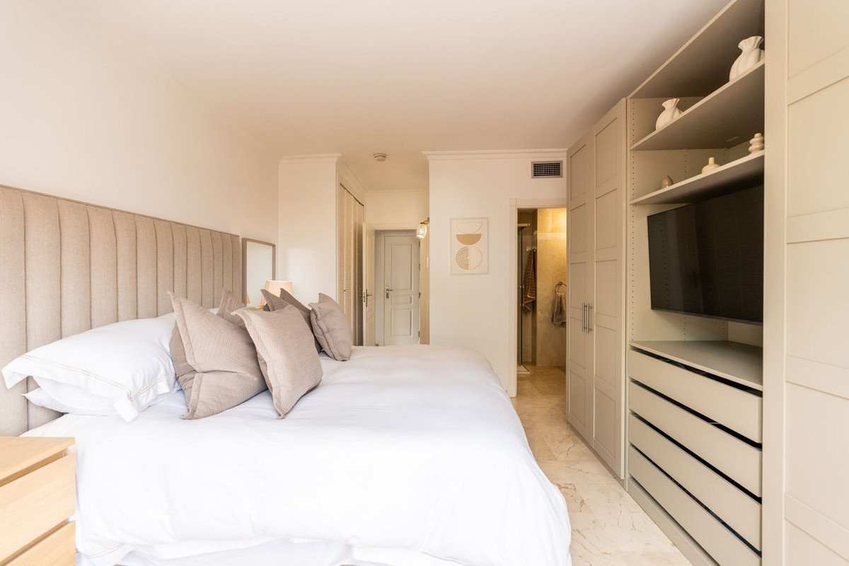 4 Bed Penthouse Duplex in Elviria