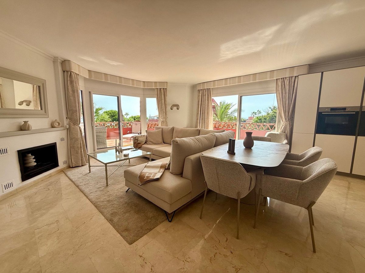4 Bed Penthouse Duplex in Elviria