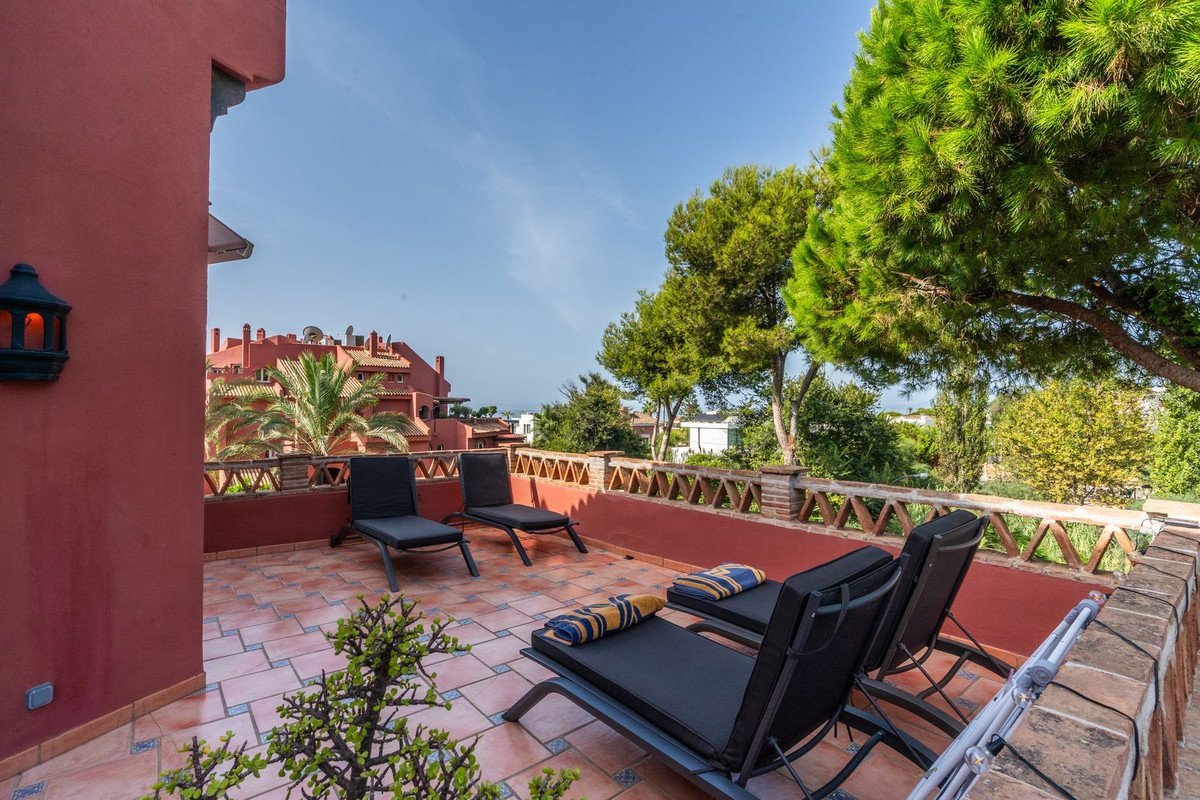 4 Bed Penthouse Duplex in Elviria