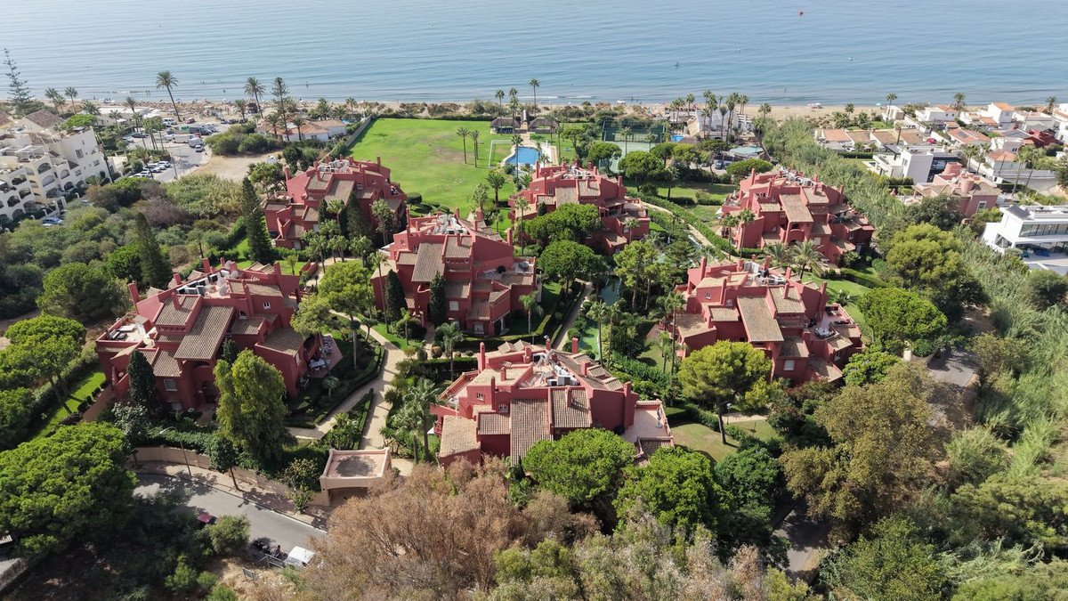 4 Bed Penthouse Duplex in Elviria