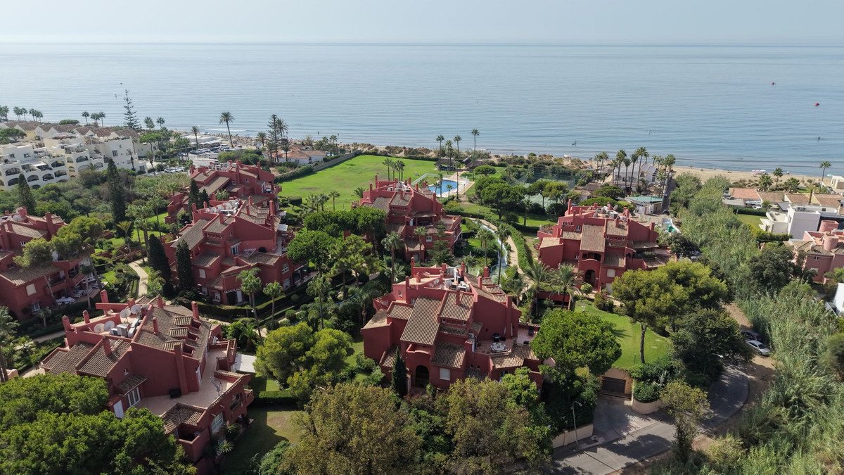 4 Bed Penthouse Duplex in Elviria